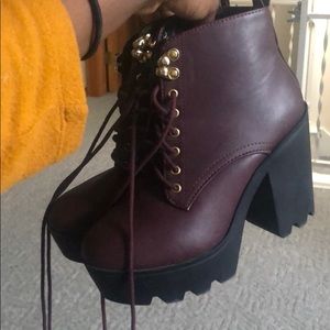Never worn Platform ankle boots in size 7.5